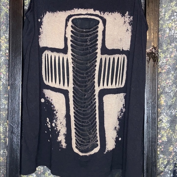 Top - Picture 4 of 5